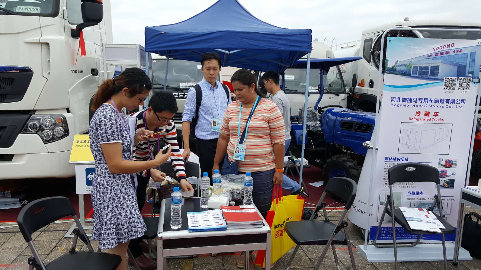 湖北成龍威2017年外貿(mào)團(tuán)隊(duì)風(fēng)采！